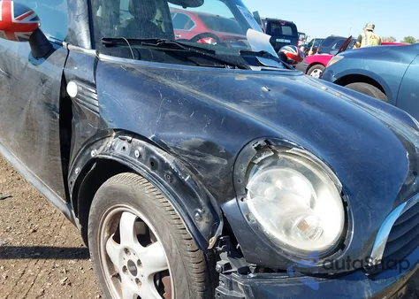 2008 Mini Cooper from USA, damaged, VIN WMWMF33588TU68204